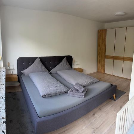 Ferienwohnung "Sorgenfrei" In Coburg ! - Im Eg Mit Privatparkplatz & Balkon Экстерьер фото